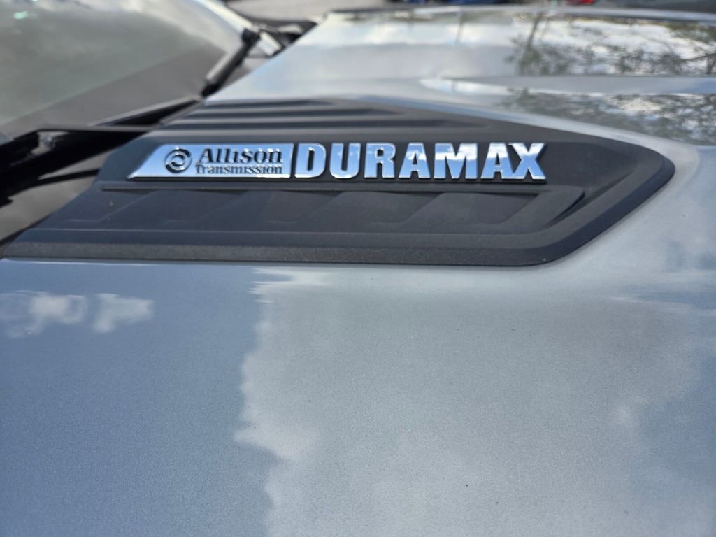 Used 2024 Chevrolet Silverado 2500 High Country w/ High Country Premium Package image 11