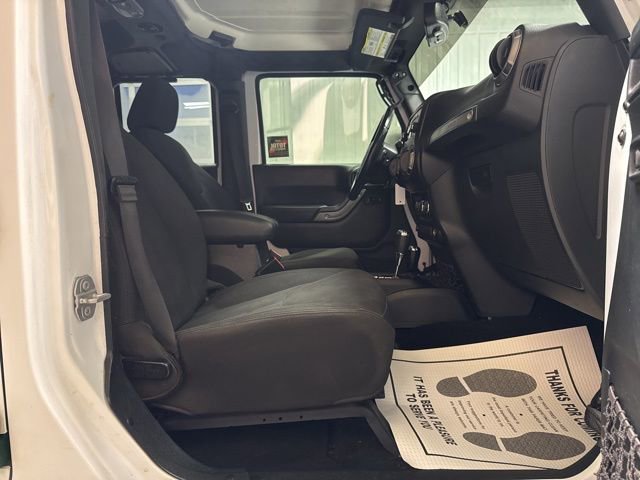 Used 2018 Jeep Wrangler Unlimited Sport S image 23