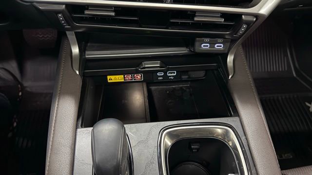Used 2024 Lexus RX 350 w/ Convenience Package image 34
