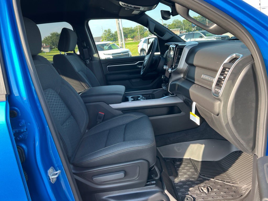 New 2026 RAM 1500 Big Horn AWD/4WD image 32