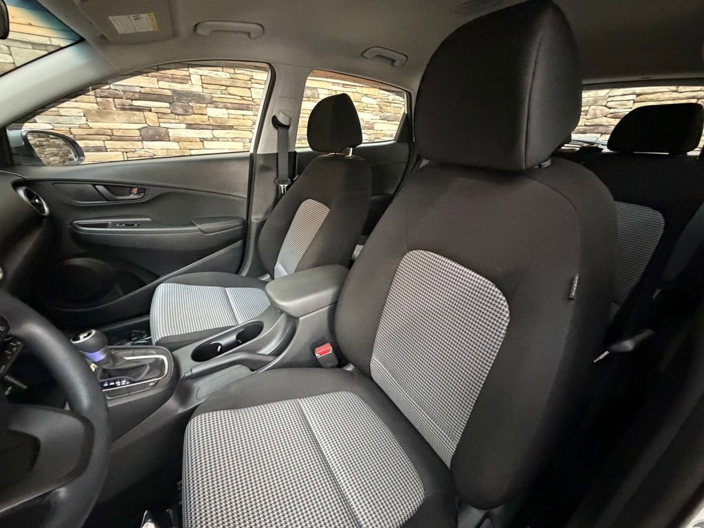 Used 2023 Hyundai Kona SE AWD/4WD image 12