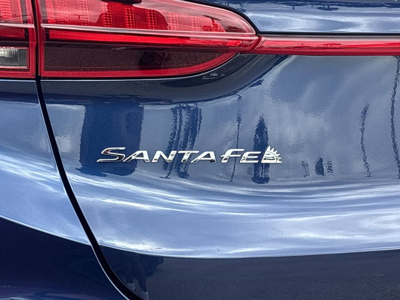 Used 2021 Hyundai Santa Fe SEL FWD image 9