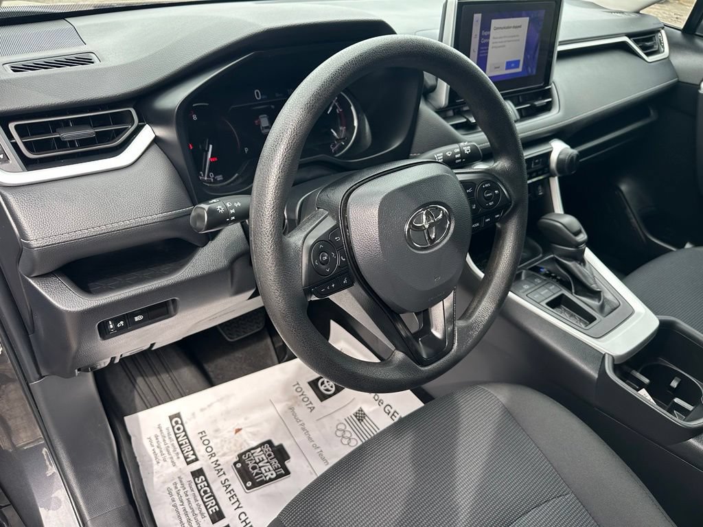 Used 2024 Toyota RAV4 LE FWD image 10