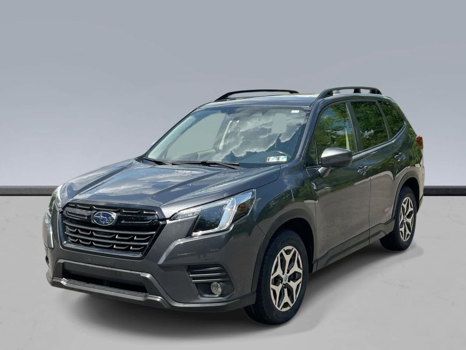 Certified 2023 Subaru Forester Premium AWD/4WD image 1