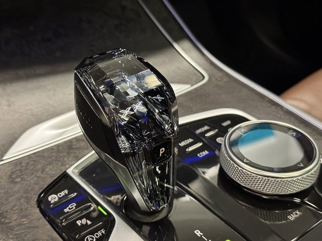 Used 2020 BMW X7 xDrive40i w/ M Sport Package image 34