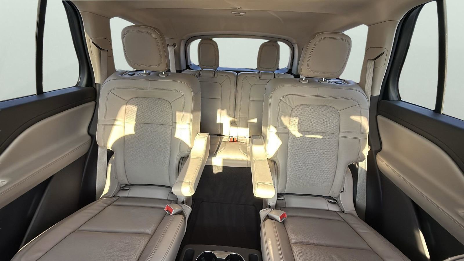 Certified 2023 Lincoln Aviator Reserve image 26