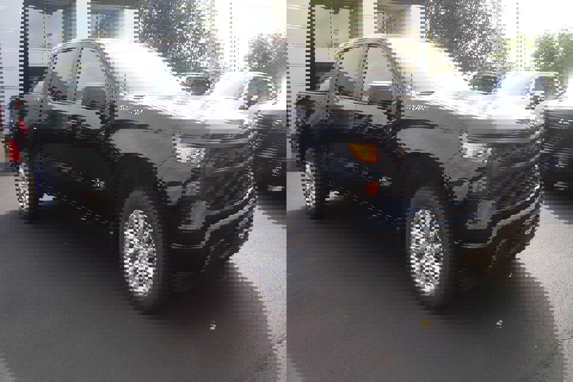 Certified 2022 Chevrolet Silverado 1500 Custom image 3