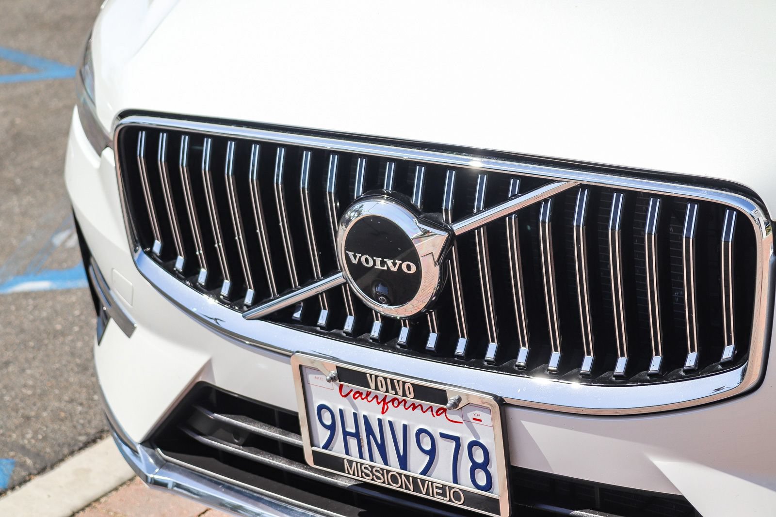 Used 2023 Volvo XC60 B5 Plus w/ Protection Package Premier FWD image 13