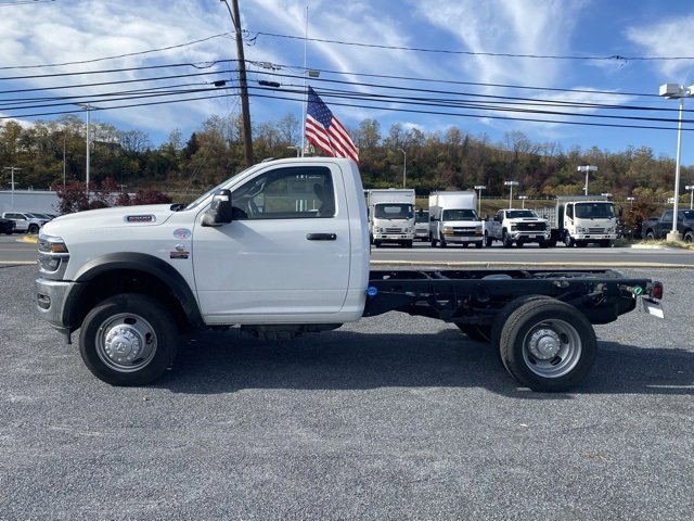 New 2026 RAM 5500 Tradesman w/ Chrome Appearance Group image 4