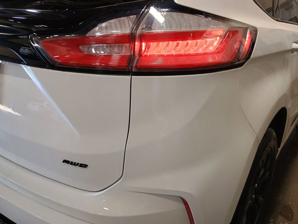 Used 2022 Ford Edge SE w/ Black Appearance Package image 20