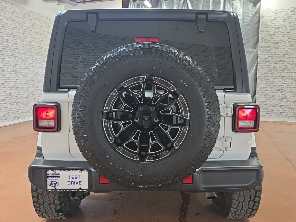 Used 2019 Jeep Wrangler Unlimited Sahara image 6