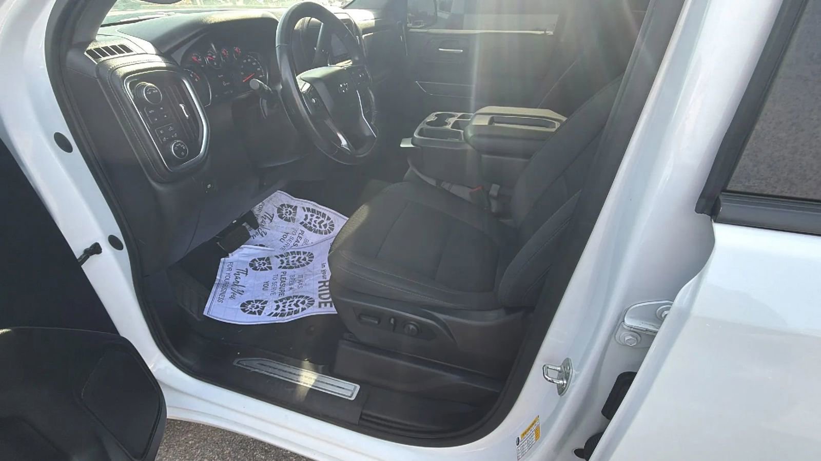 Used 2021 Chevrolet Silverado 1500 RST w/ Z71 Off-Road Package AWD/4WD image 24