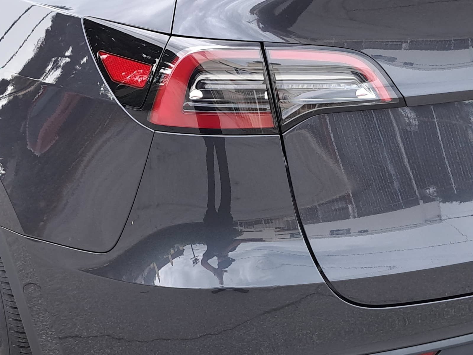 Used 2024 Tesla Model Y 2WD image 38