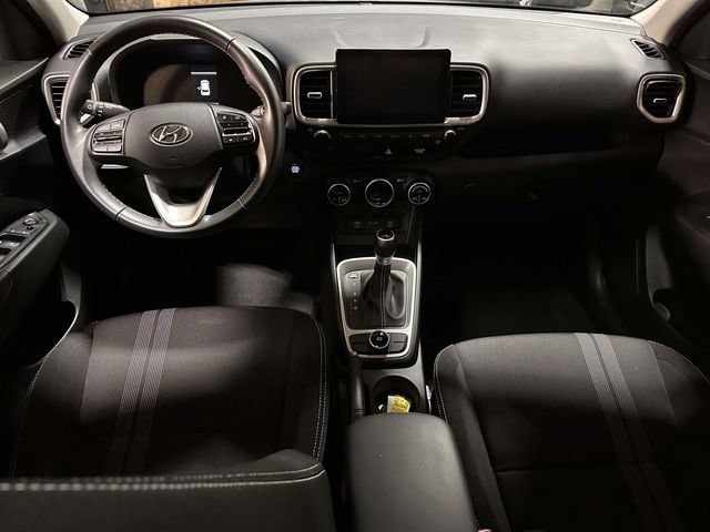 Used 2025 Hyundai Venue SEL FWD image 21