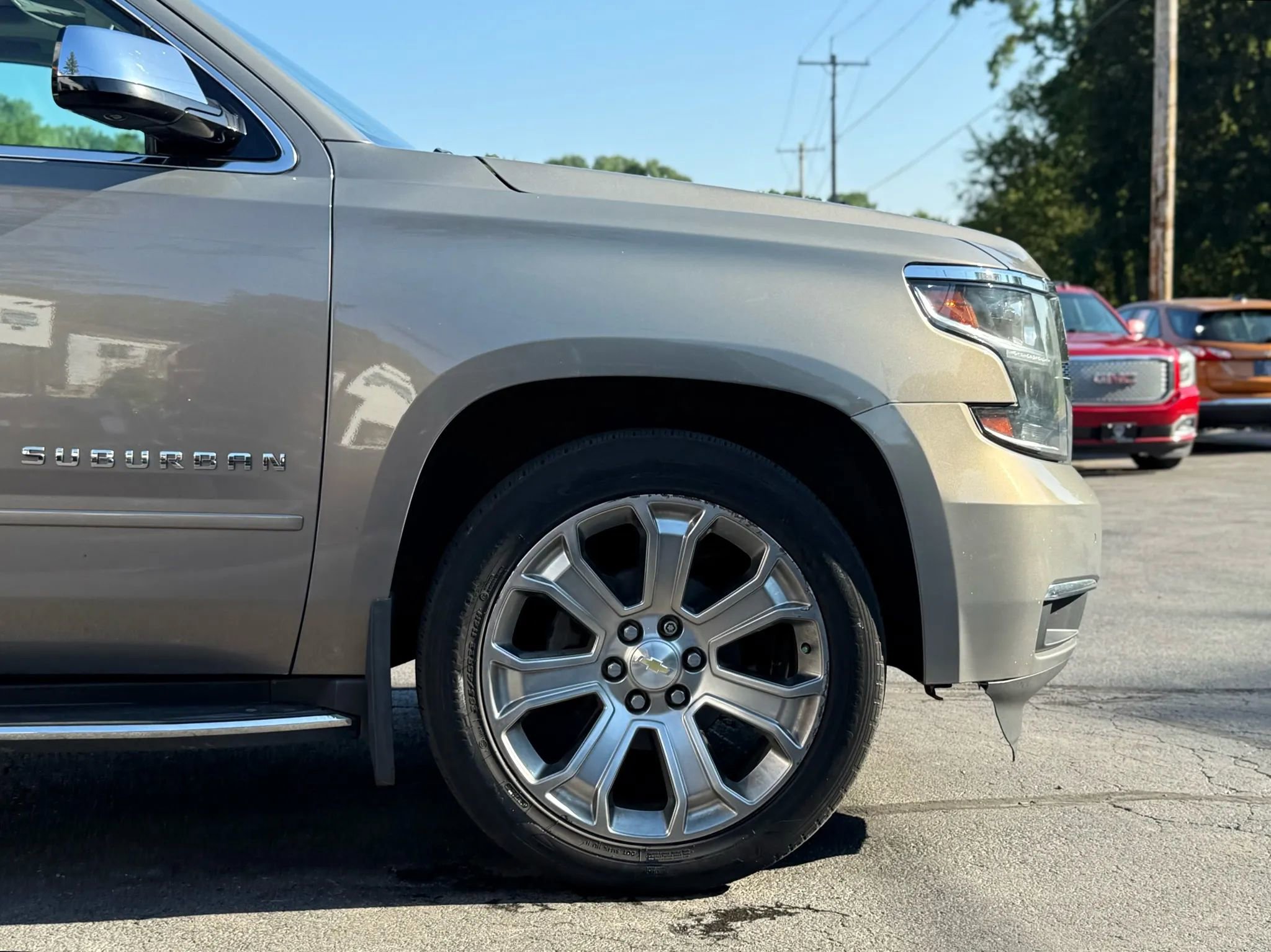 Used 2017 Chevrolet Suburban Premier image 9