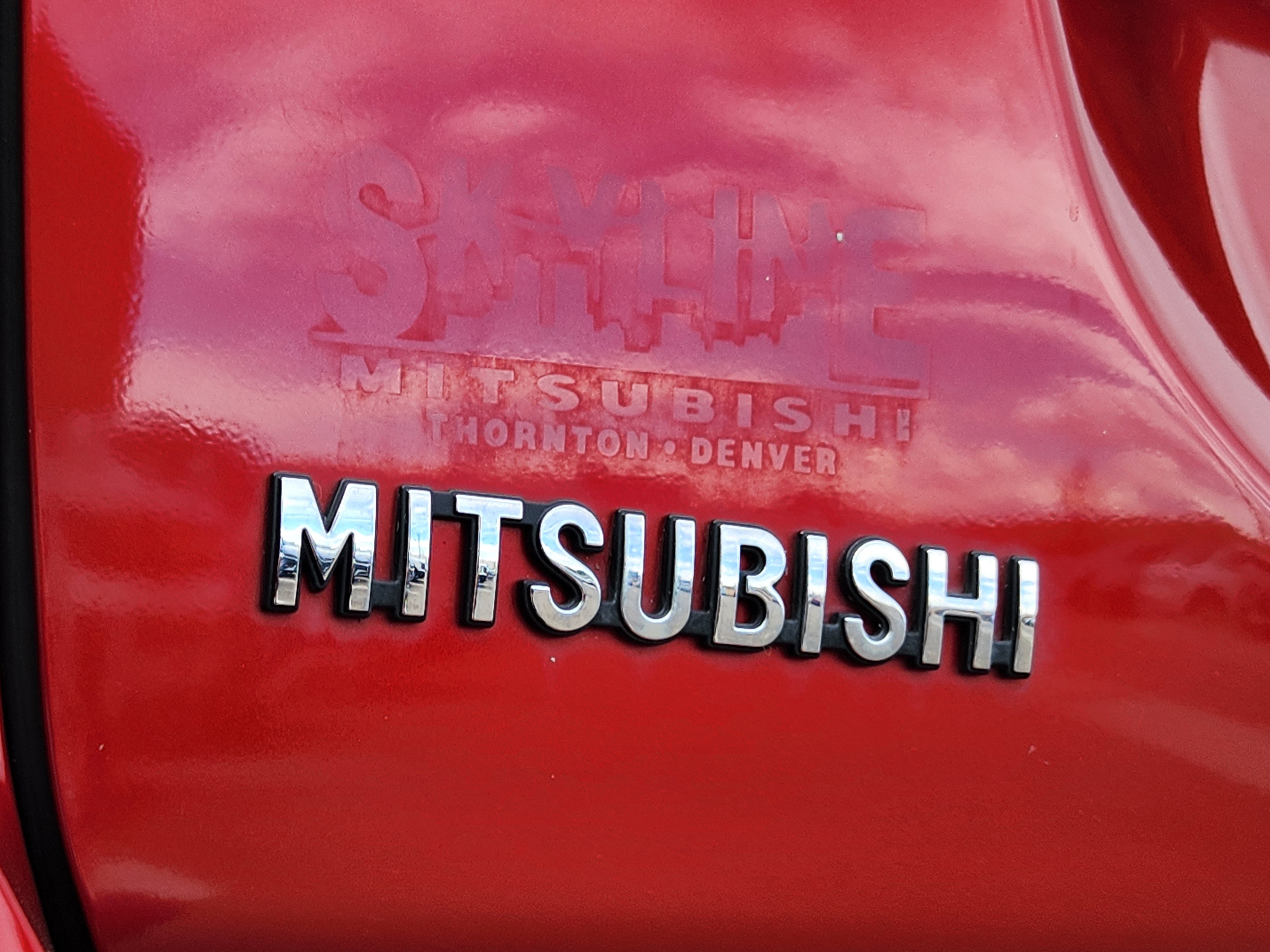 Used 2019 Mitsubishi Outlander 4WD Plug-In Hybrid image 15