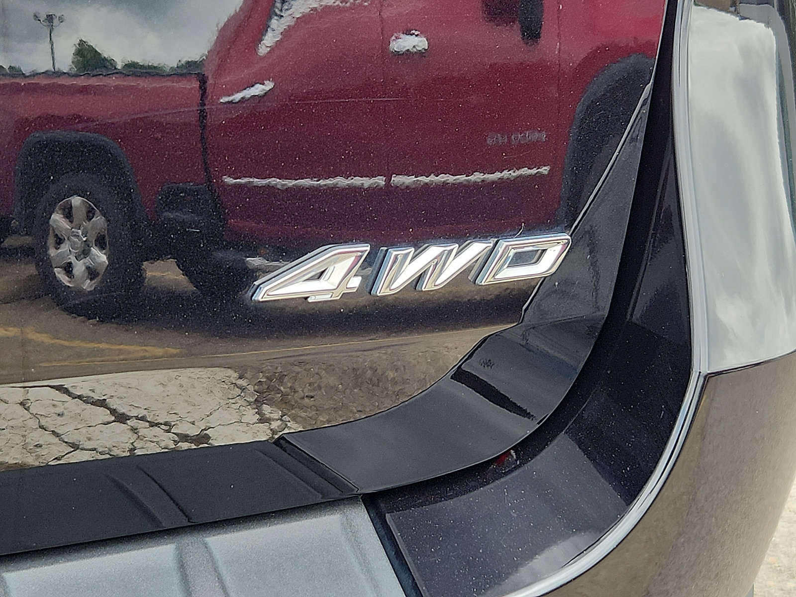 Used 2023 Ford Explorer XLT w/ Equipment Group 202A AWD/4WD image 31