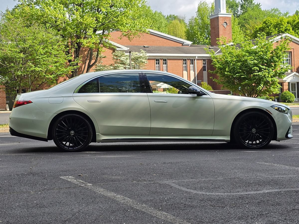 Used 2022 Mercedes-Benz S 580 4MATIC Sedan w/ AMG Line Package image 7