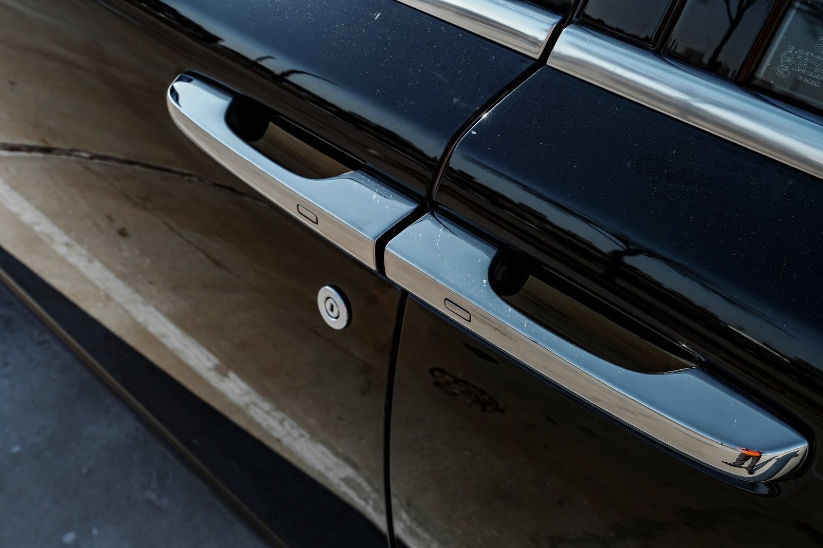 Used 2015 Rolls-Royce Ghost RWD image 55