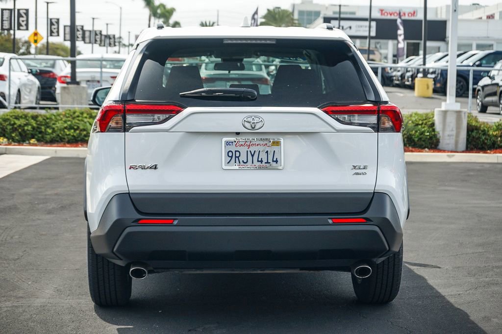 Used 2025 Toyota RAV4 XLE image 6