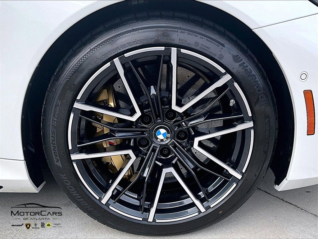 Used 2025 BMW M5 w/ Carbon Package image 32