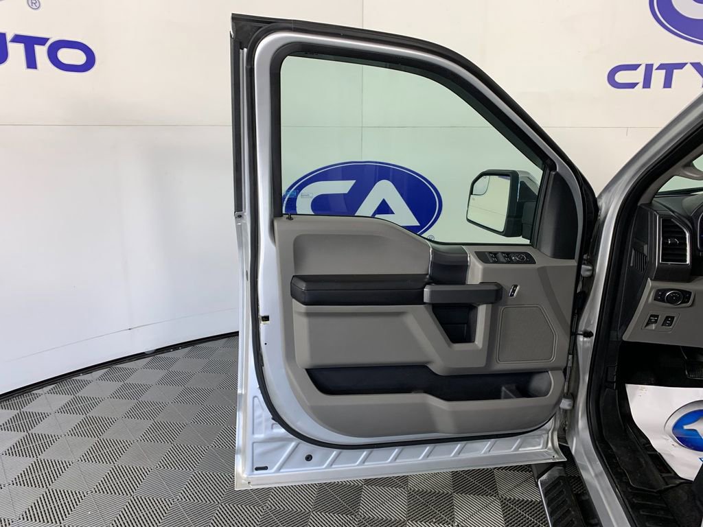 Used 2015 Ford F150 XLT w/ Equipment Group 302A Luxury RWD image 13