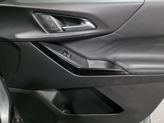 Used 2026 Chevrolet Equinox LT image 13