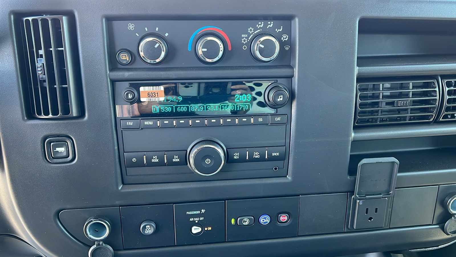 New 2024 Chevrolet Express 2500 Extended w/ Driver Convenience Package image 21