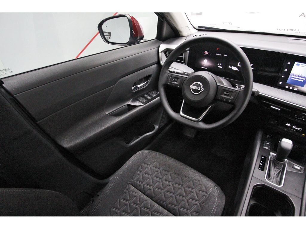 Certified 2026 Nissan Kicks SV FWD image 8