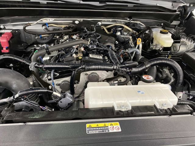 Used 2025 Toyota Tacoma TRD Sport AWD/4WD image 31