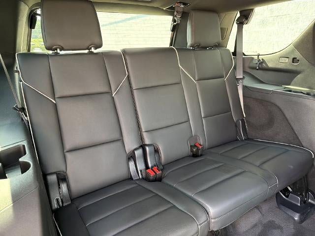 Certified 2025 Cadillac Escalade Premium Luxury AWD/4WD image 17