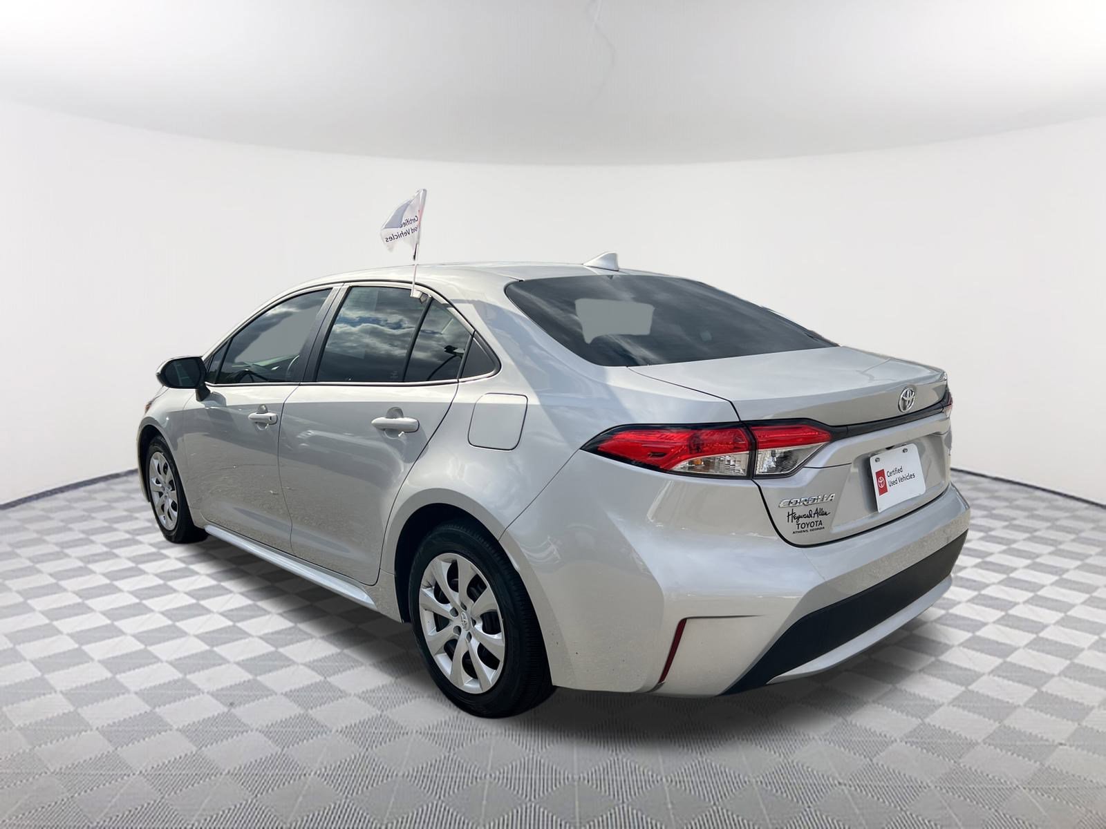 Certified 2022 Toyota Corolla LE image 15