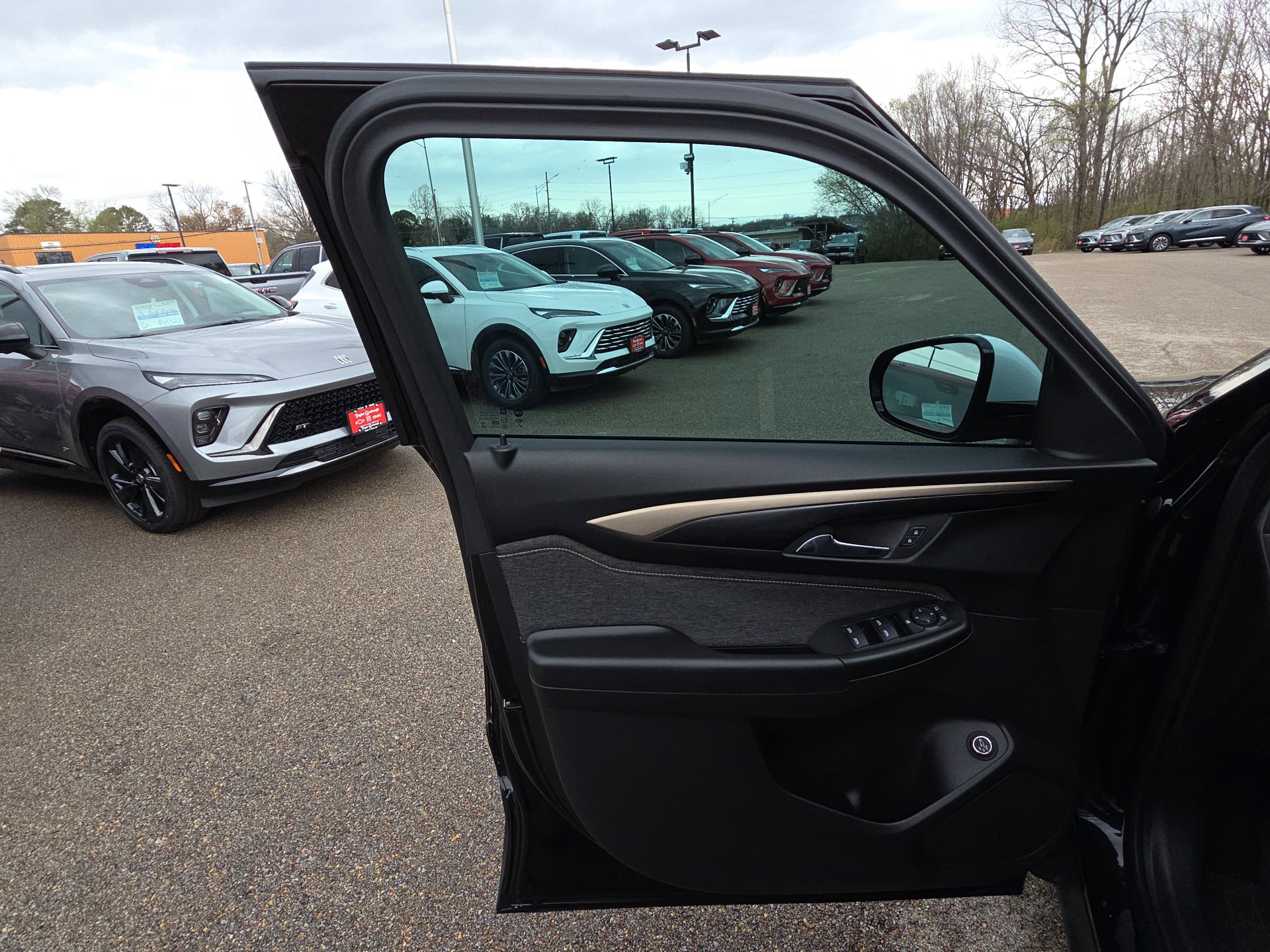 Certified 2025 Chevrolet TrailBlazer ACTIV w/ Convenience Package image 12