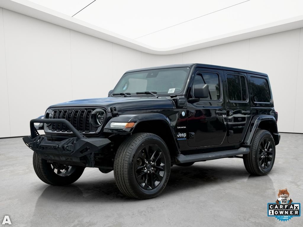 Used 2024 Jeep Wrangler Unlimited Sahara w/ Technology Group image 2
