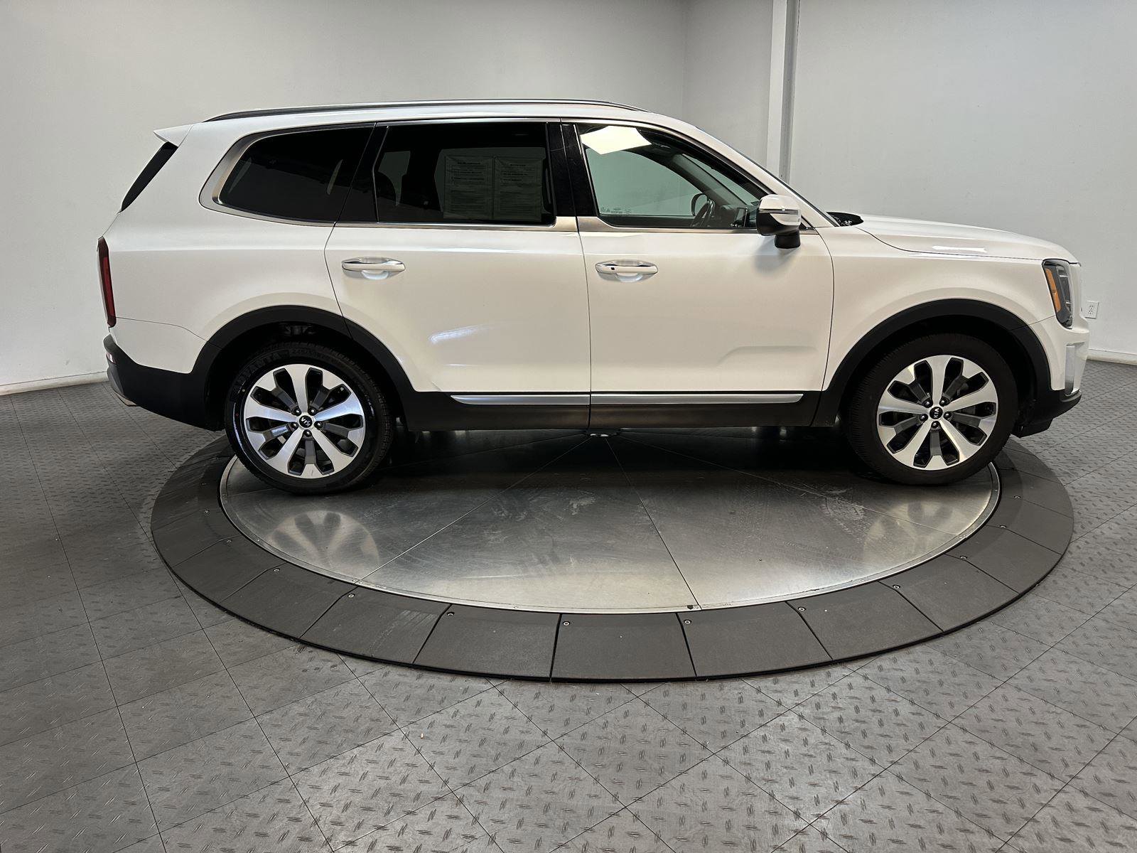 Used 2020 Kia Telluride S image 15