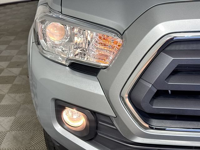 Used 2023 Toyota Tacoma SR5 AWD/4WD image 3