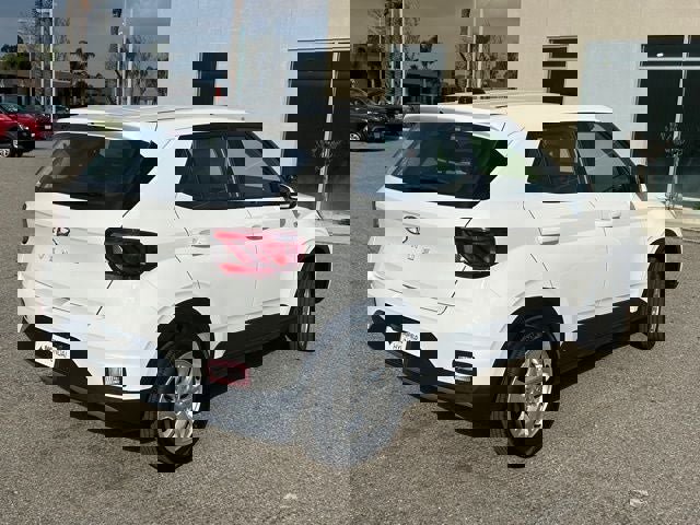 New 2026 Hyundai Venue SE image 4