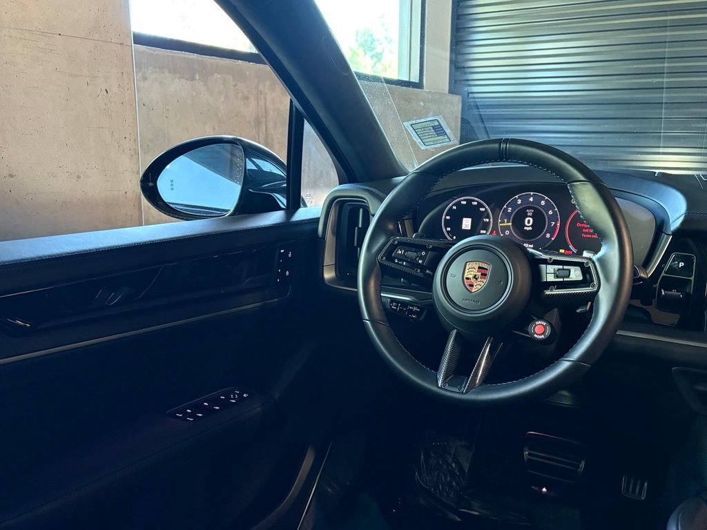 Used 2024 Porsche Cayenne Turbo GT AWD/4WD image 19