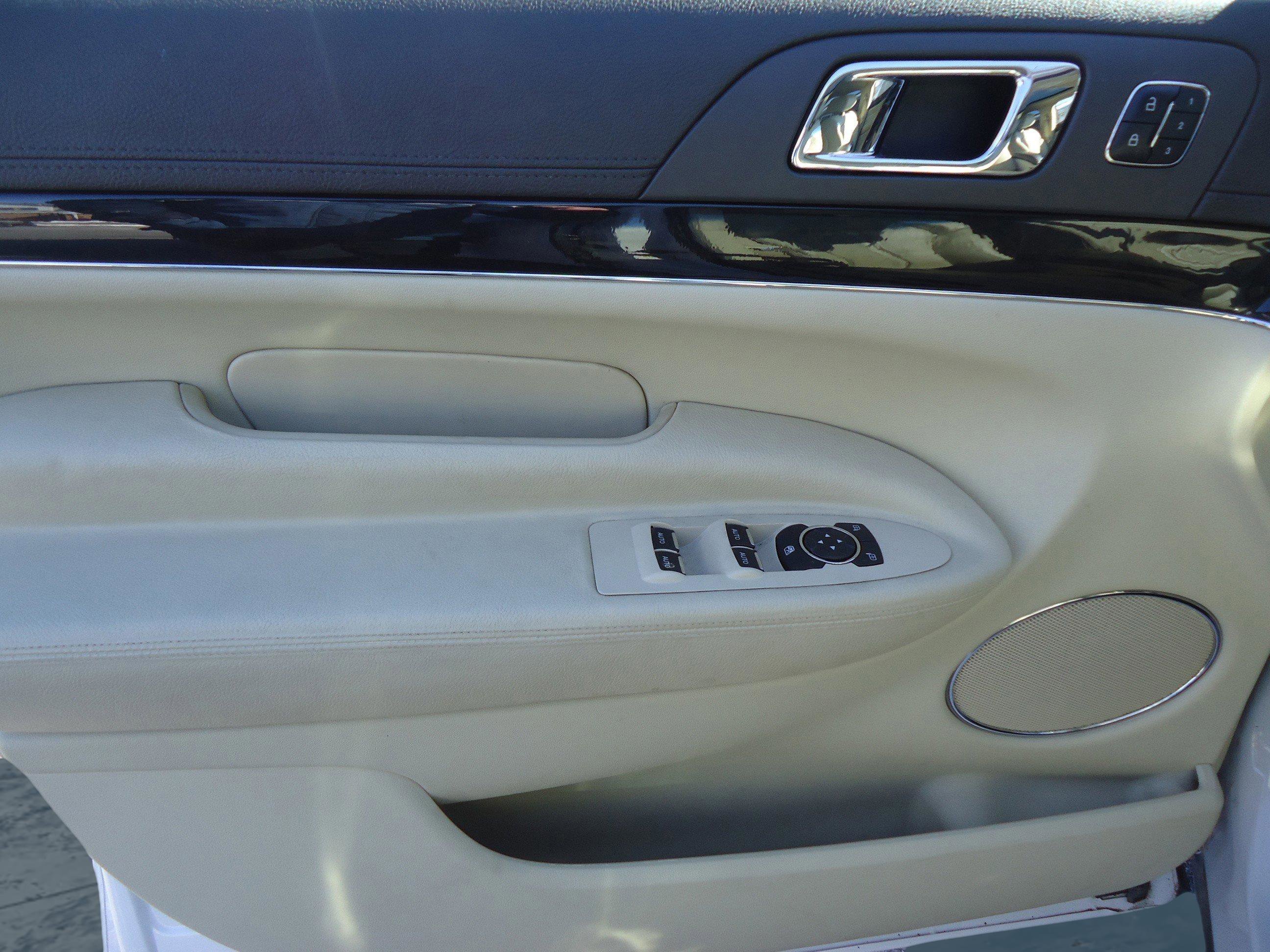 Used 2016 Lincoln MKT AWD w/ Equipment Group 201A image 21