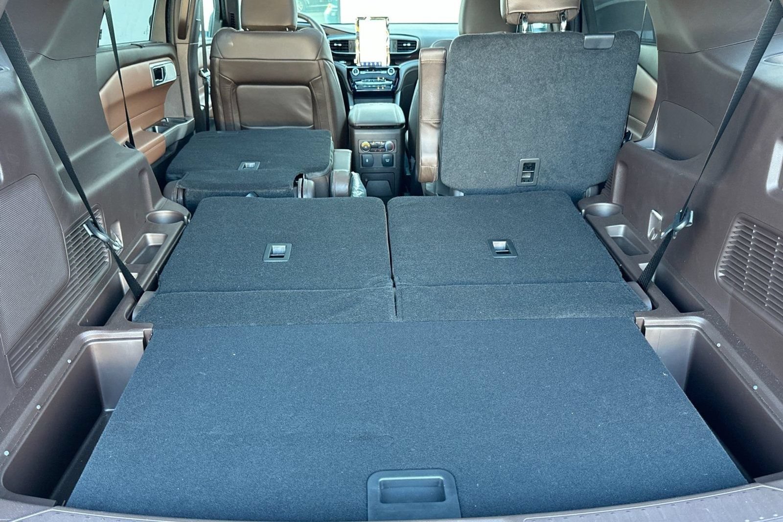 New 2024 Ford Explorer King Ranch w/ Technology Package RWD image 19