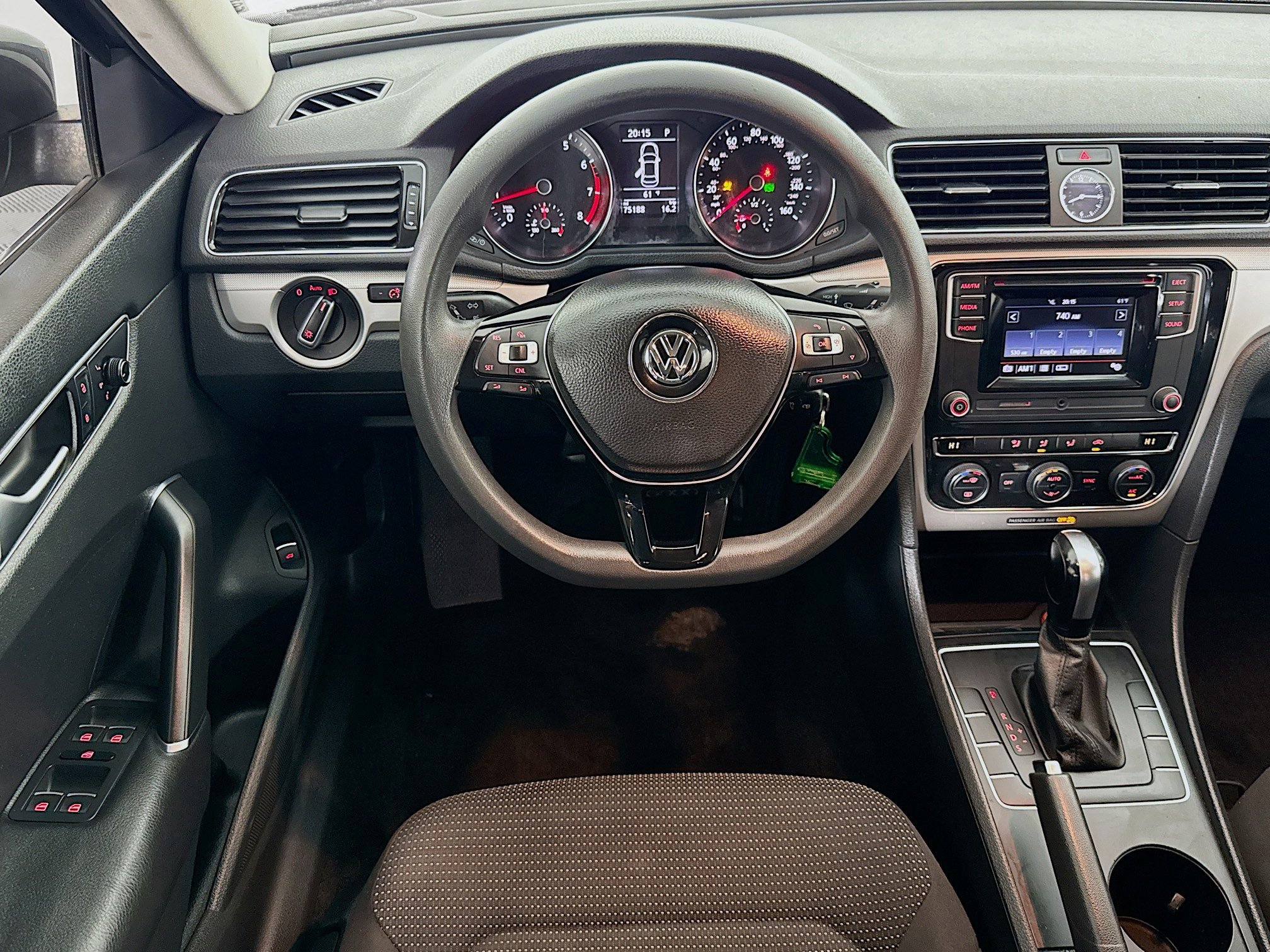 Used 2016 Volkswagen Passat 1.8T S image 16