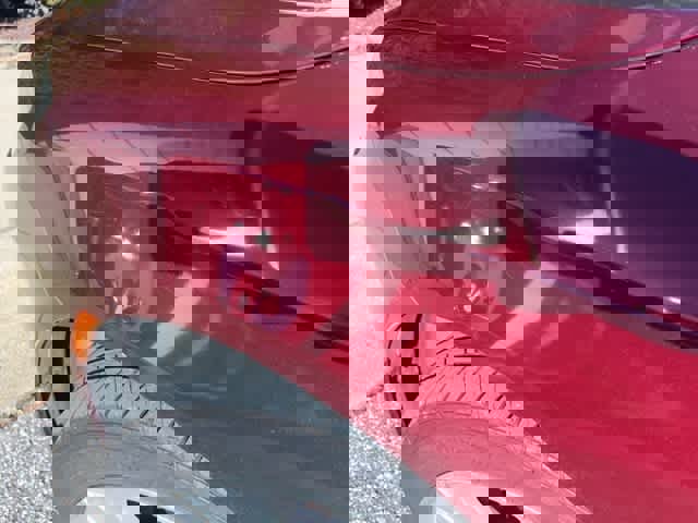 Used 2015 Chrysler 200 Limited image 2