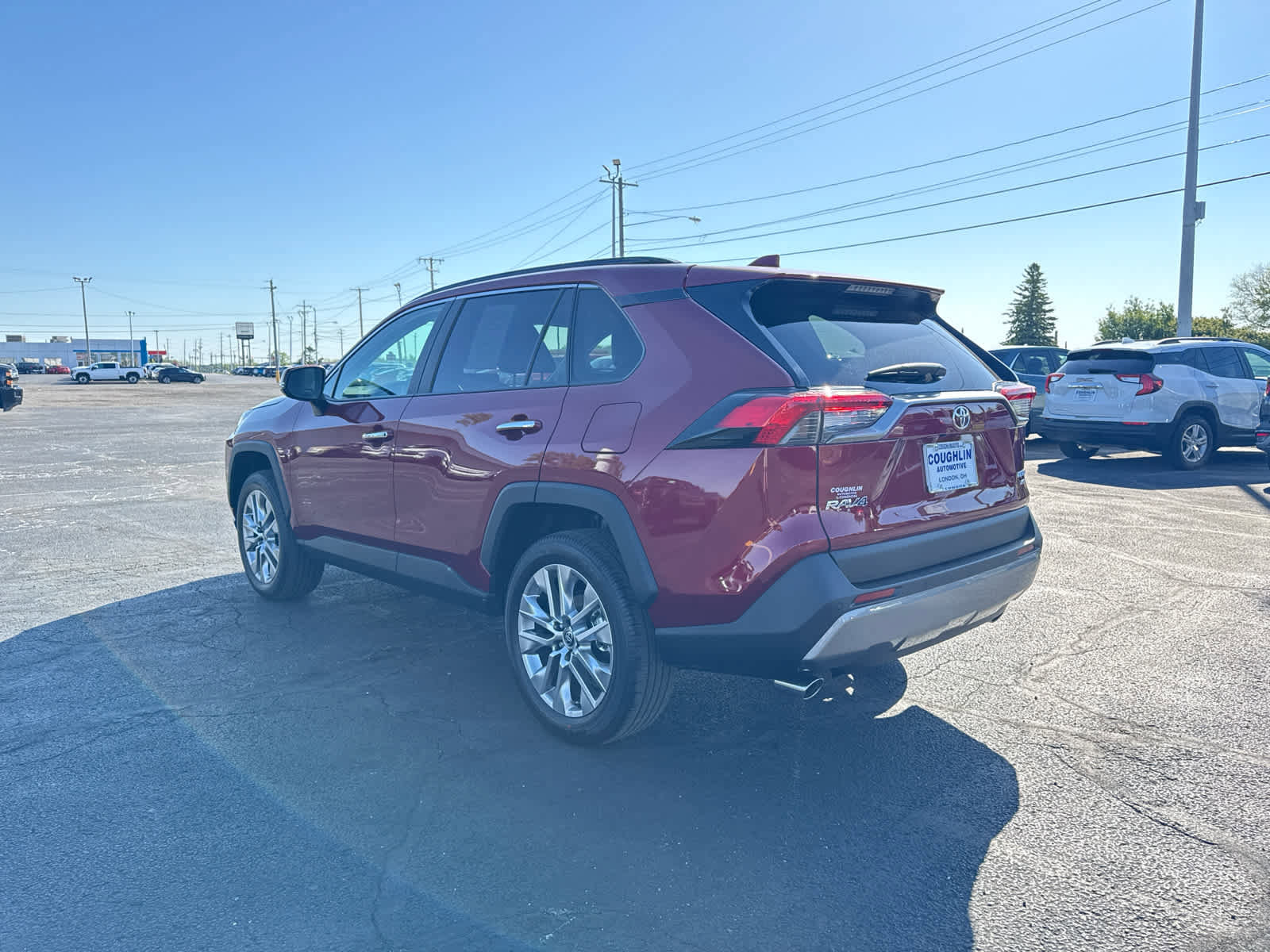 Used 2025 Toyota RAV4 Limited w/ Advanced Technology Package AWD/4WD image 3