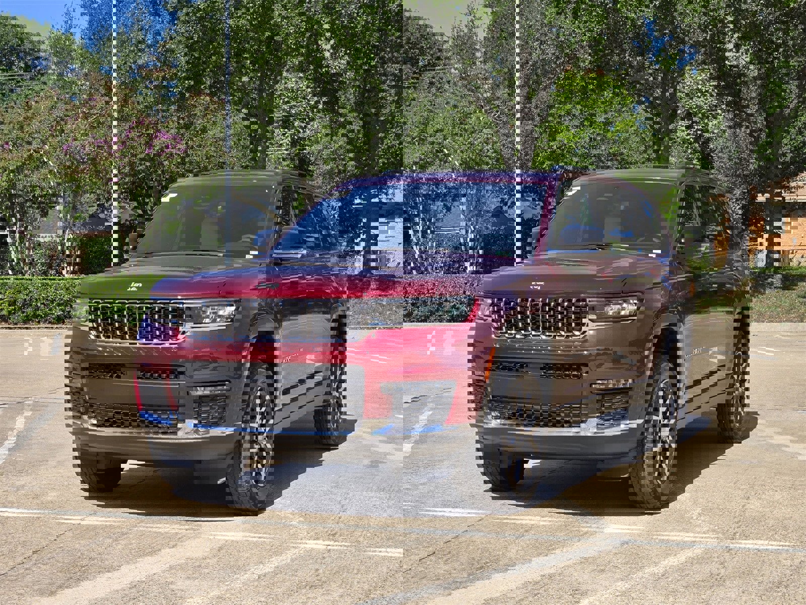 New 2025 Jeep Grand Cherokee L Limited w/ Luxury Tech Group II image 2