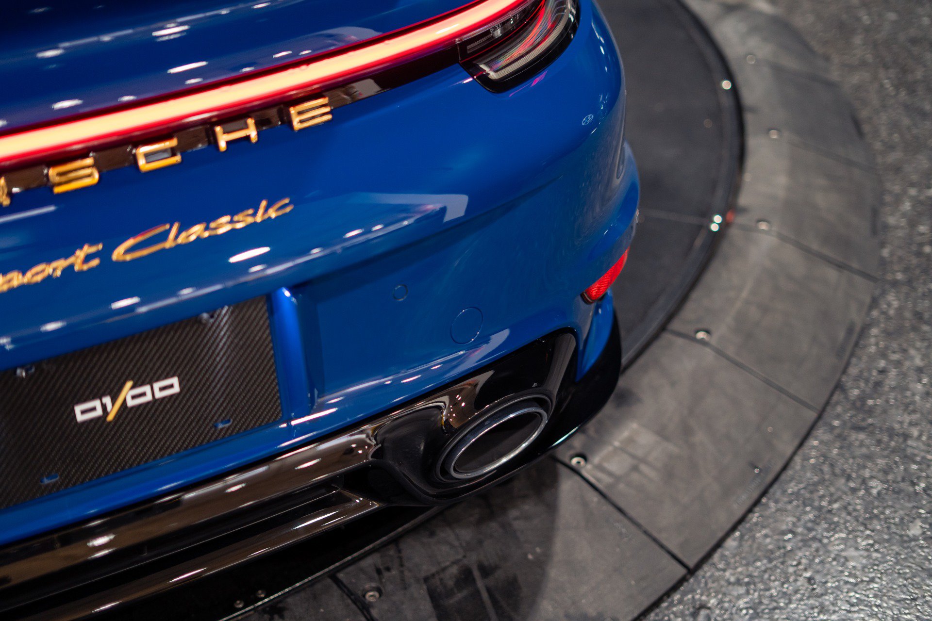 Used 2023 Porsche 911 Sport Classic RWD image 18