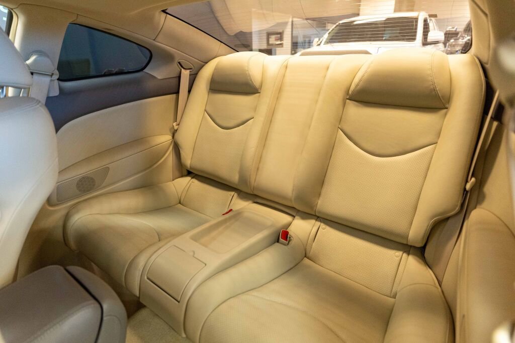 Used 2011 INFINITI G37 Journey w/ Premium Pkg image 12