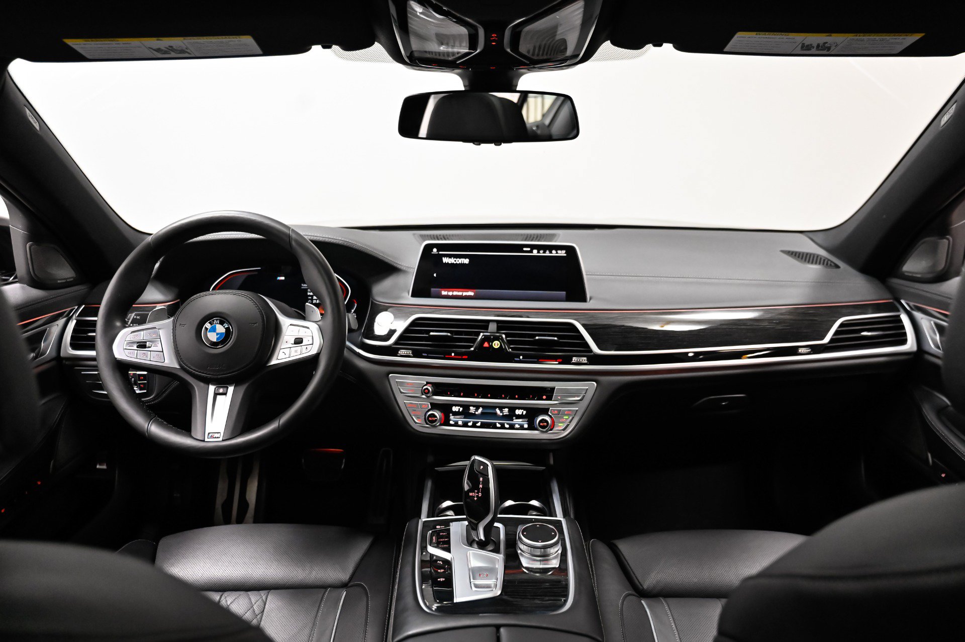 Used 2021 BMW 750i xDrive w/ Luxury Rear Seating Package AWD/4WD image 3