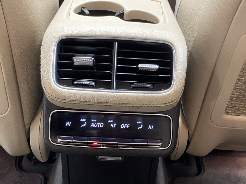 Used 2020 Mercedes-Benz GLS 450 4MATIC image 28