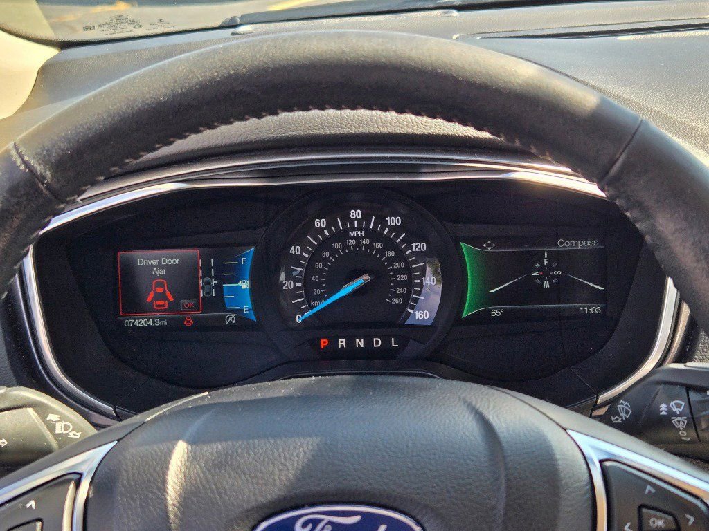 Used 2020 Ford Fusion SE w/ Equipment Group 151A image 29