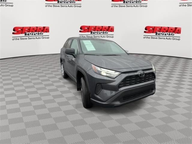 Used 2025 Toyota RAV4 LE FWD image 4